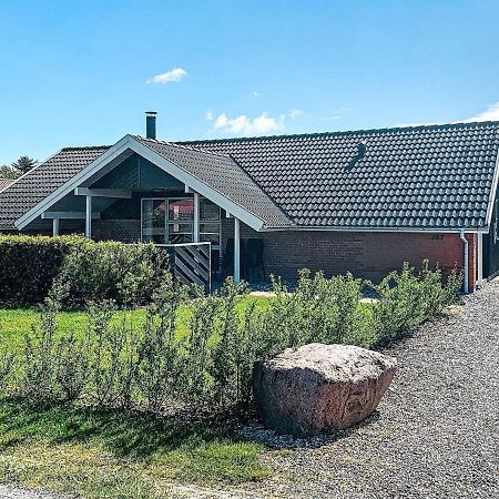 10 Person Holiday Home In Juelsminde Sonderby  Exteriér fotografie