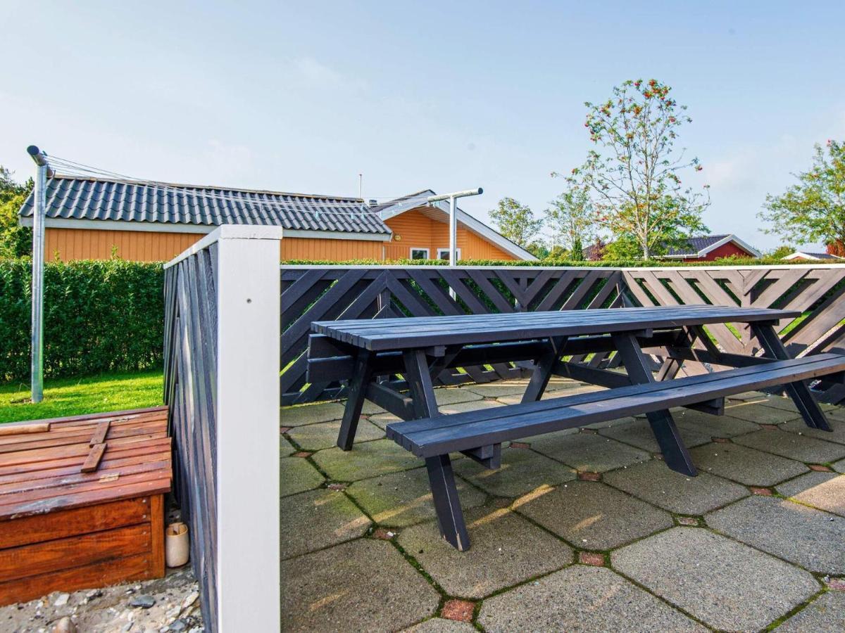 10 Person Holiday Home In Juelsminde Sonderby  Exteriér fotografie