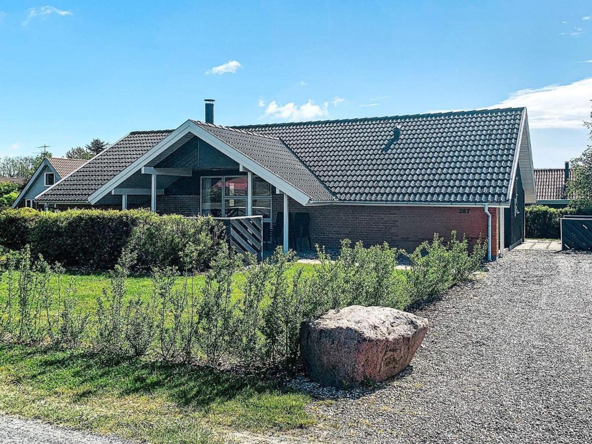 10 Person Holiday Home In Juelsminde Sonderby  Exteriér fotografie