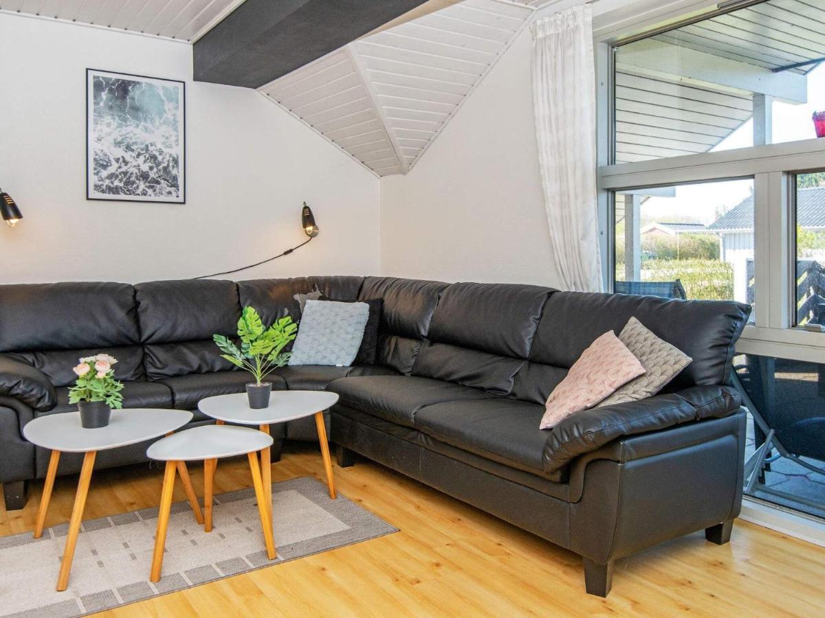 10 Person Holiday Home In Juelsminde Sonderby  Exteriér fotografie